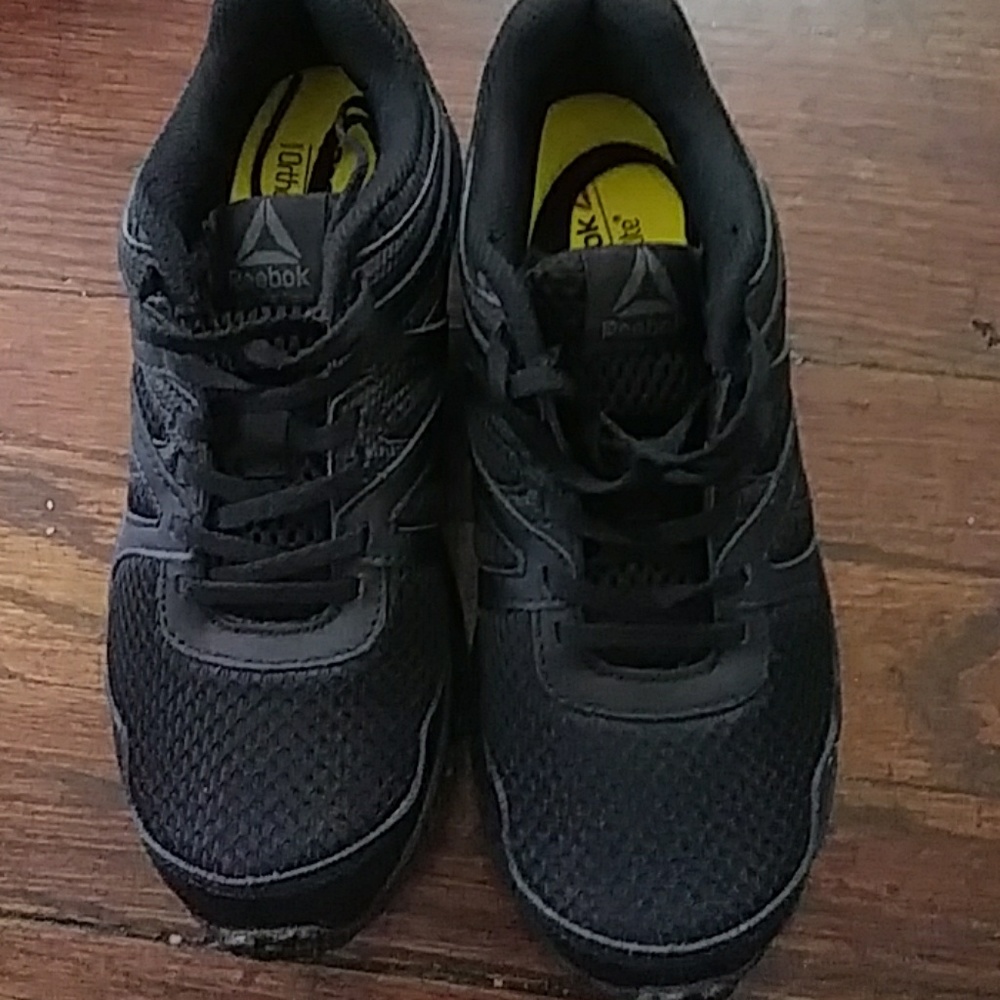 Kids shoes
